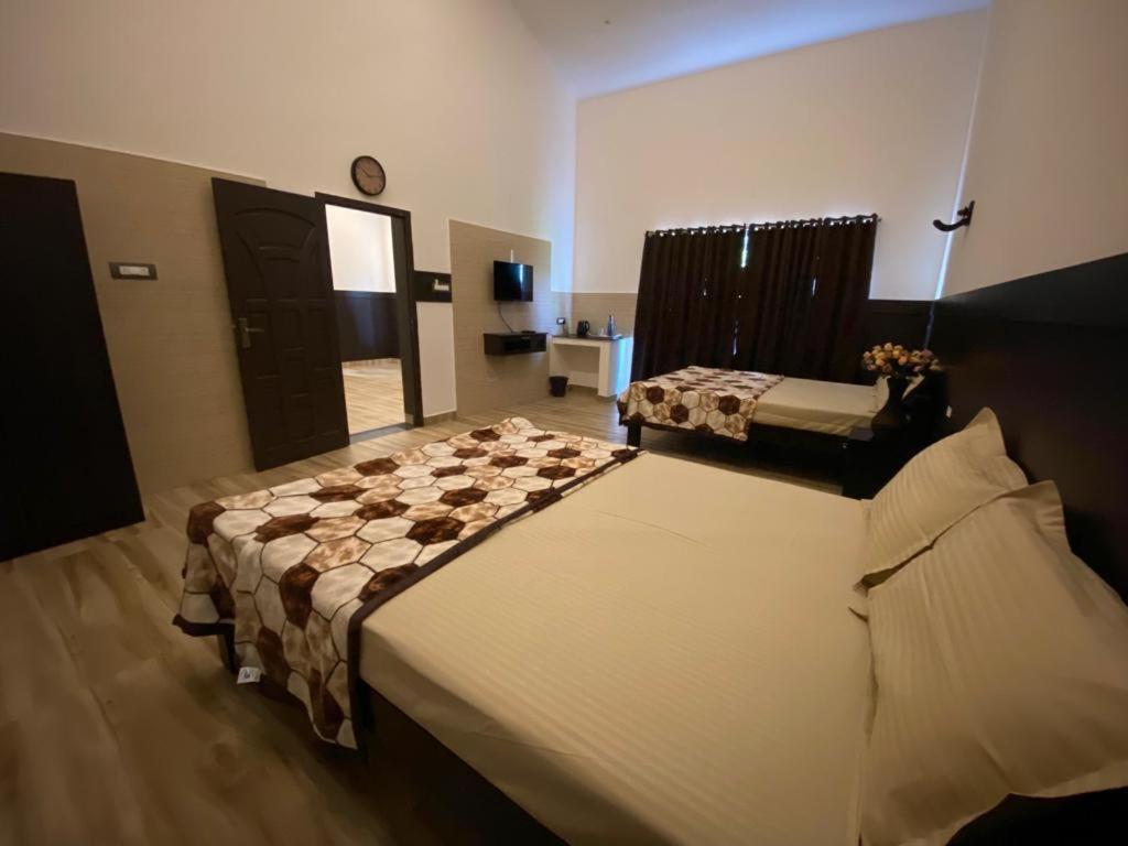 Rr Holidays - Home Stay โกไดกานัล ภายนอก รูปภาพ