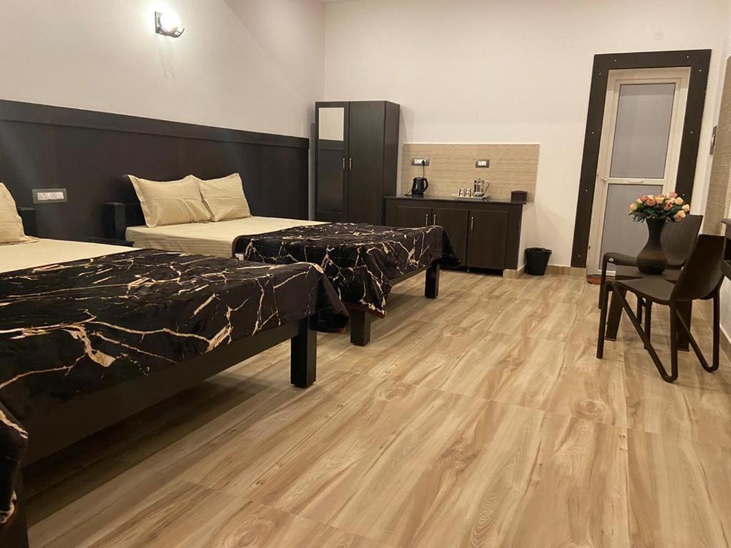 Rr Holidays - Home Stay โกไดกานัล ภายนอก รูปภาพ